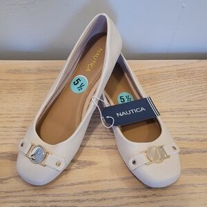 Nautica Women's Beige Loafers with Gold Accent